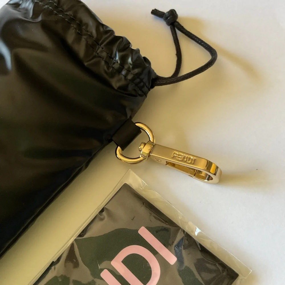FENDI LARGE PUFFER SUNGLASSES POUCH BLACK PALE PINK LOGO AND CLEANING CLOTH NEW